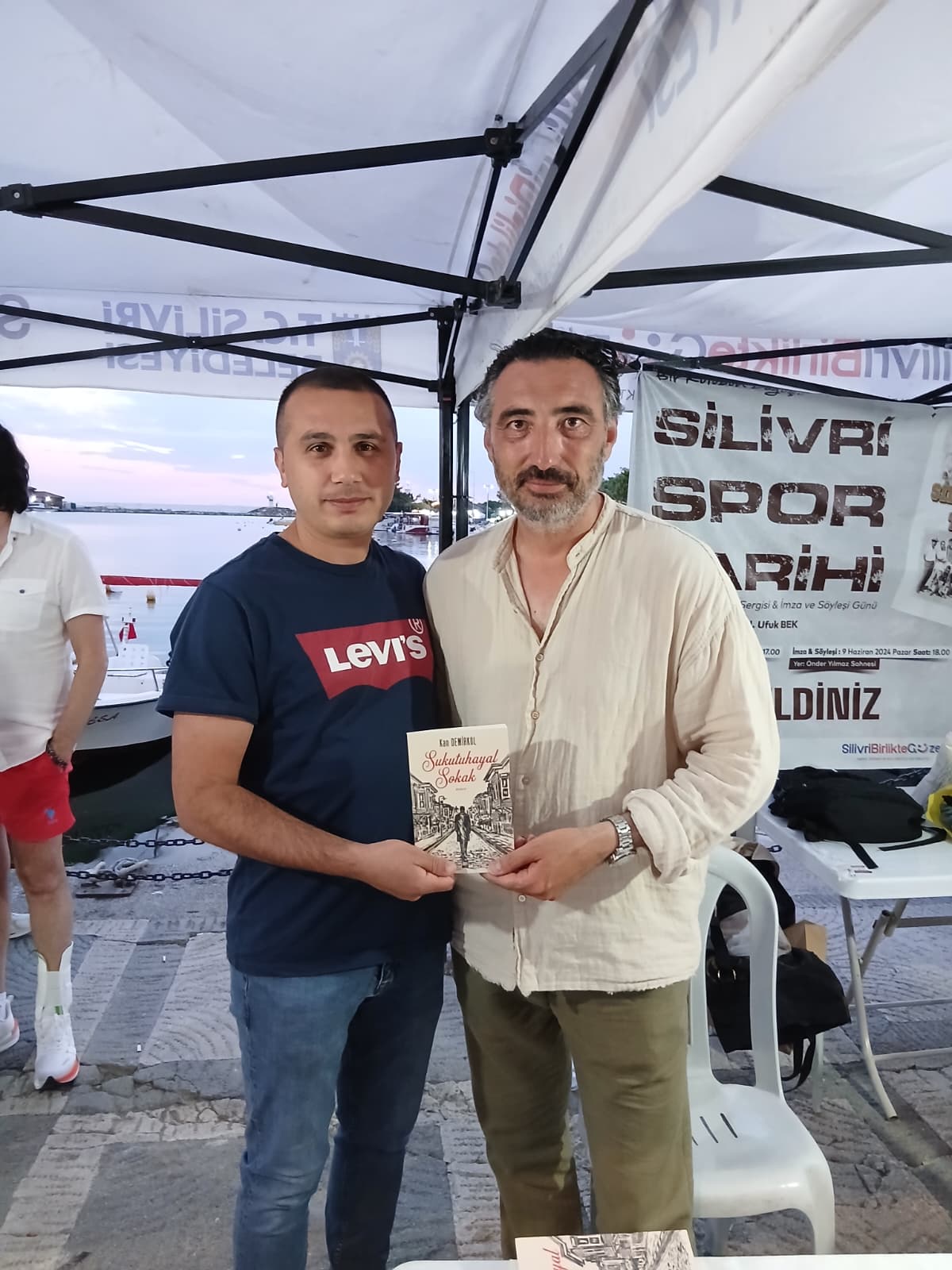 1. Silivri Kitap Fuarı İmza Günü